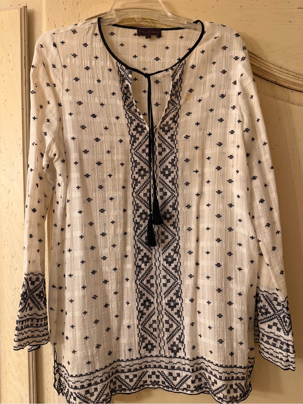 Hale Bob Embroidered Peasant Tunic tassel top  size Large. Like brand new!